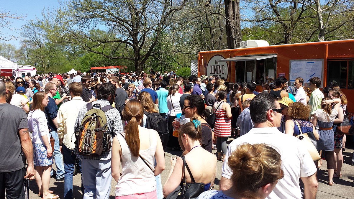 boston-food-truck-food-truck-line-the-dining-car